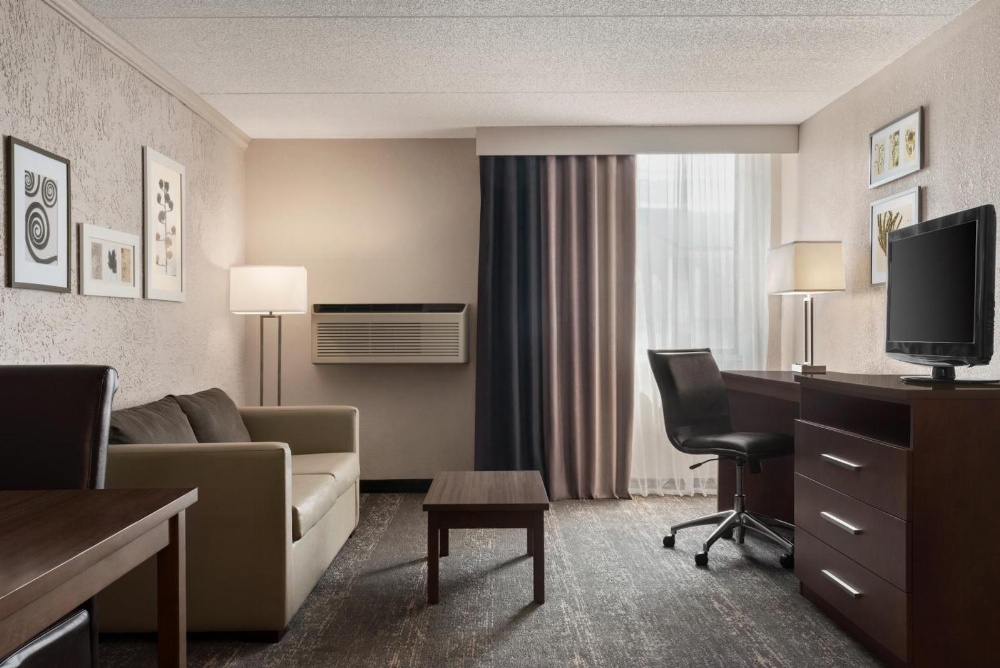 Country Inn & Suites by Radisson, Mt. Pleasant-Racine West, WI Main image