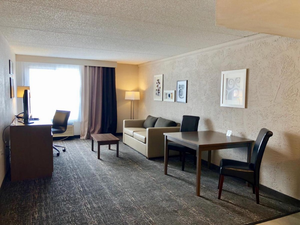Country Inn & Suites by Radisson, Mt. Pleasant-Racine West, WI Image 27