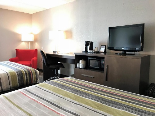 Country Inn & Suites by Radisson, Mt. Pleasant-Racine West, WI image 39