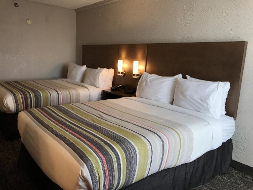 Country Inn & Suites by Radisson, Mt. Pleasant-Racine West, WI image 40