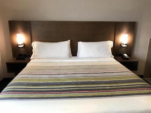 Country Inn & Suites by Radisson, Mt. Pleasant-Racine West, WI image 46