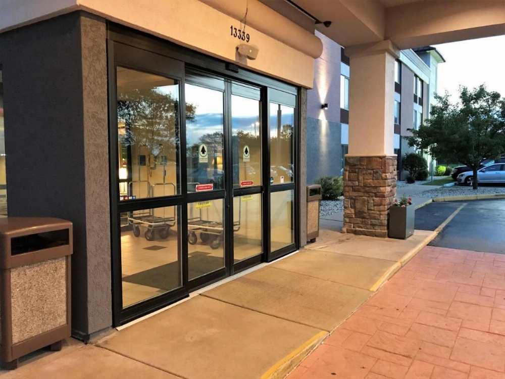 Country Inn & Suites by Radisson, Mt. Pleasant-Racine West, WI Image 47